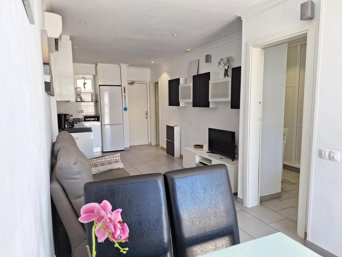 Solaris - Refurbished, Top Floor, Sea Views بورتو ريكو المظهر الخارجي الصورة